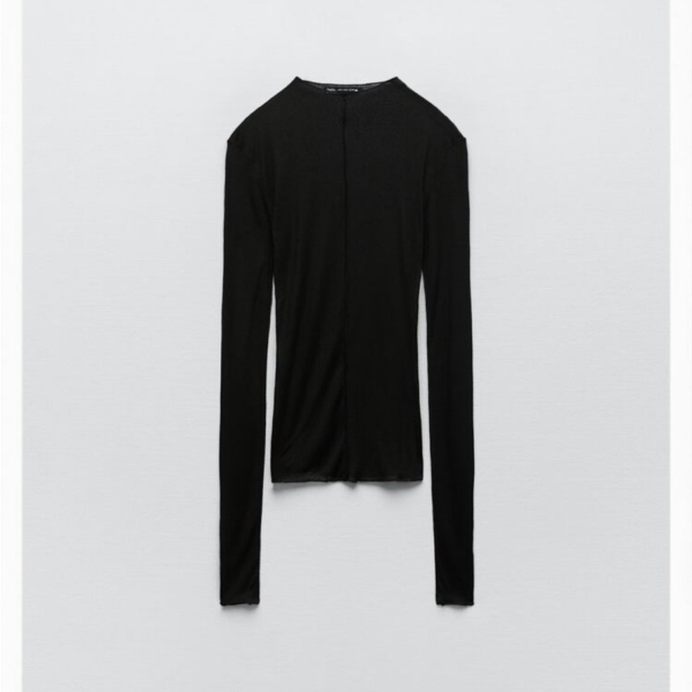 Zara semi sheet top with piping